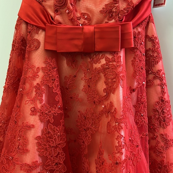 Corset/bustier red dress - Picture 4 of 5